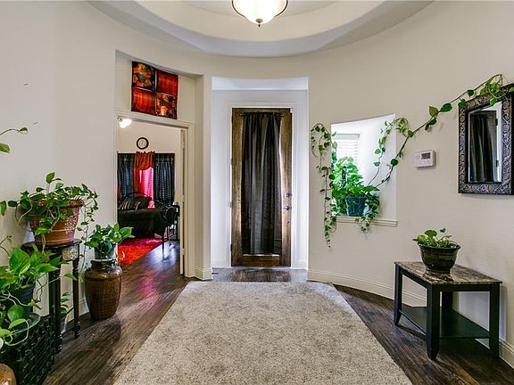 3rd image of 1104 Keats Dr