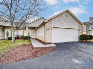 1118 Hilltop Ln, Toledo, OH 43615