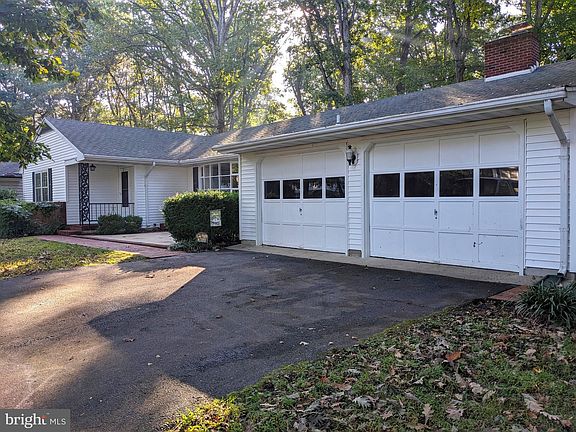 2nd image of 7053 Atlanta Cir