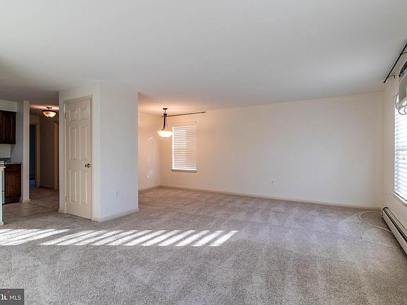 3rd image of 319 Walnut Court Way Unit 319