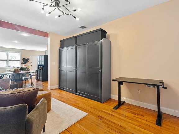 3rd image of 220 7th St #1
