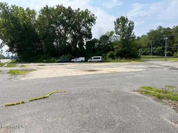 1 State Rd, North Adams, MA 01247