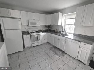 657 N 37th St, Philadelphia, PA 19104