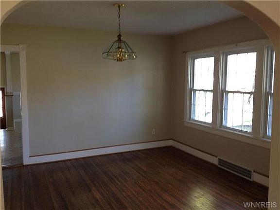 5th image of 8523 Howard Dr