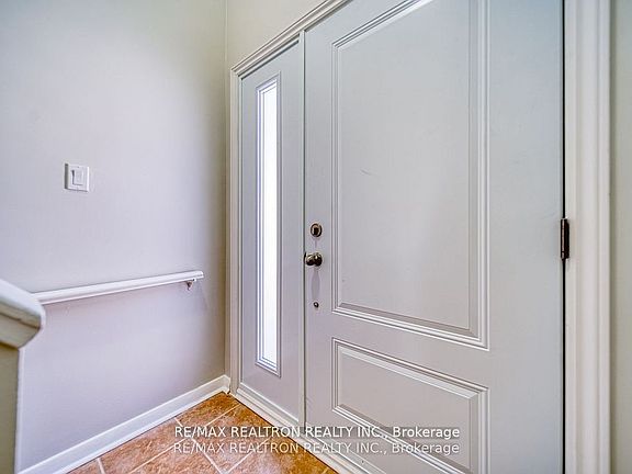3rd image of 36 Beaver Valley Rd #2