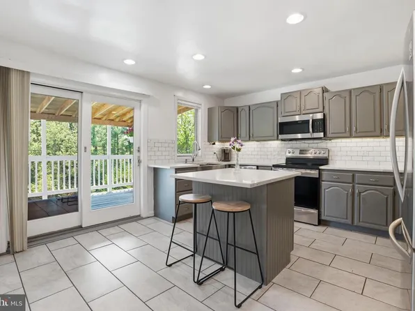 45 Wenzel Rd, Airville, PA 17302