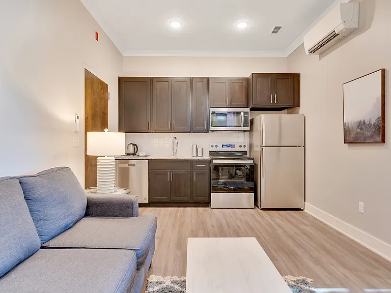 28 W 19th St #100 — Photo 21