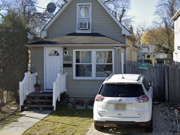251 Myrtle Ave