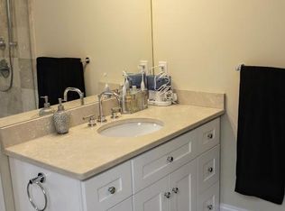 61 Elm St, Charlestown, MA 02129