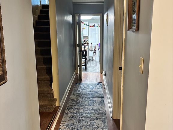3rd image of 539 S Cox St APT 2