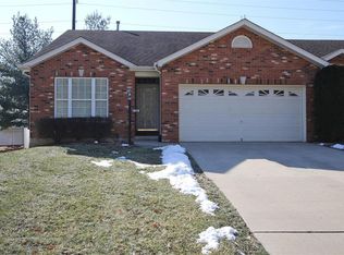 1615 Mont Vista Ave, Godfrey, IL 62035