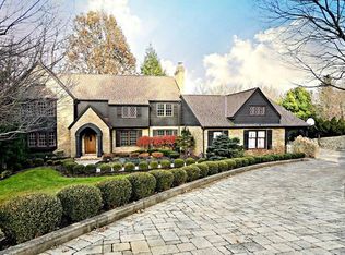 2680 Glenmont Rd NW, Canton, OH 44708