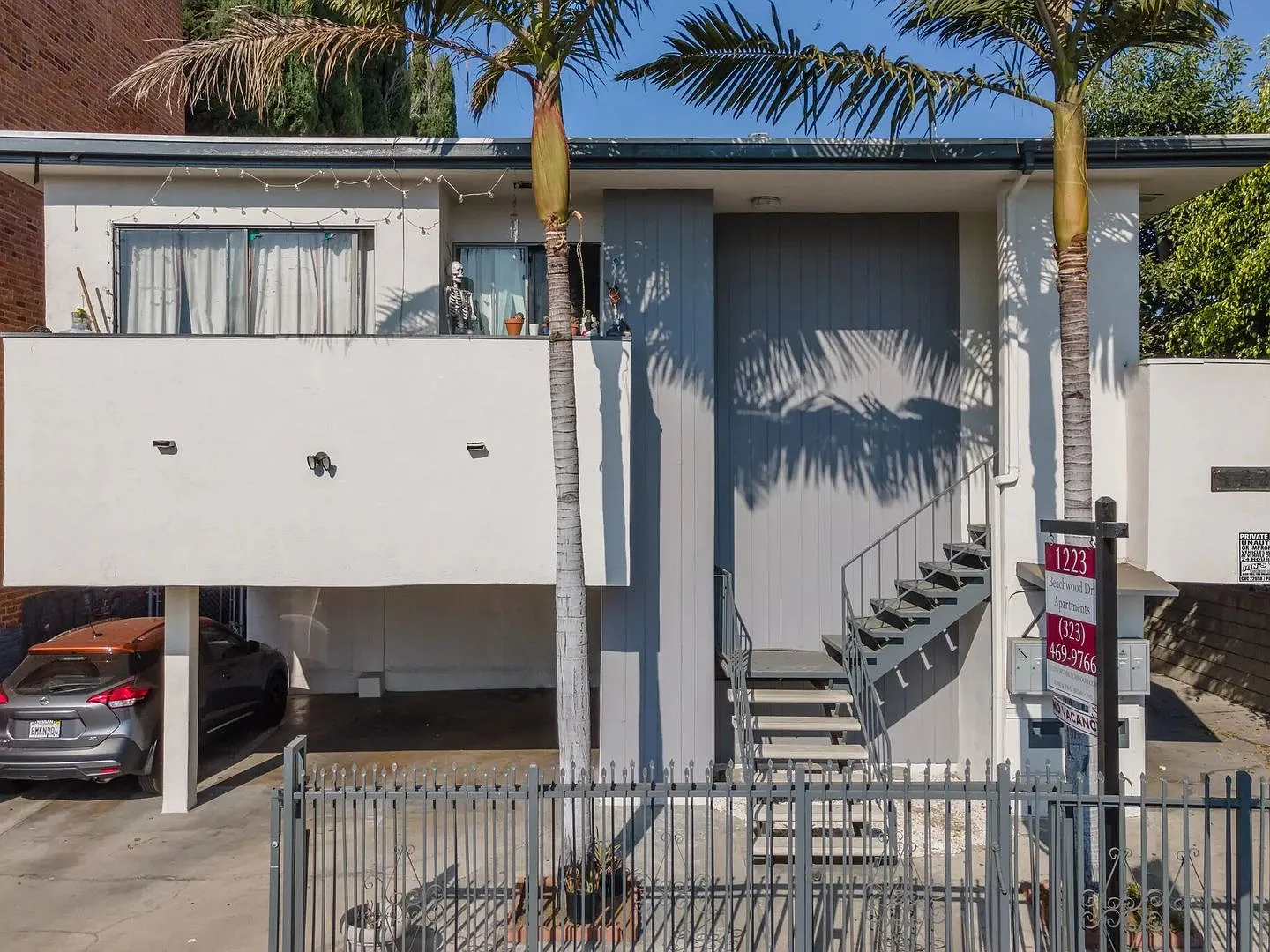 Norton Portfolio, LLC (1223 N. Beachwood Dr.) — Photo 4