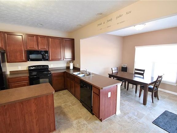 2nd image of 38360 Noah Ln