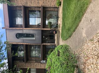 3018 Bernice Rd, Lansing, IL 60438
