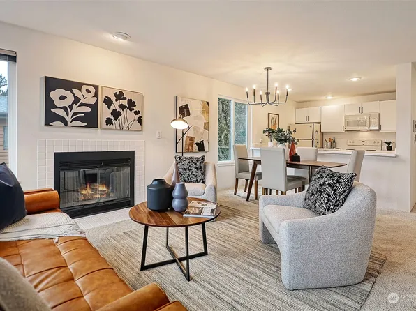 10329 Meridian Avenue N #B302, Seattle, WA 98133