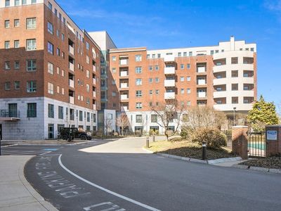 165 Cottage St APT 402, Chelsea, MA, 02150