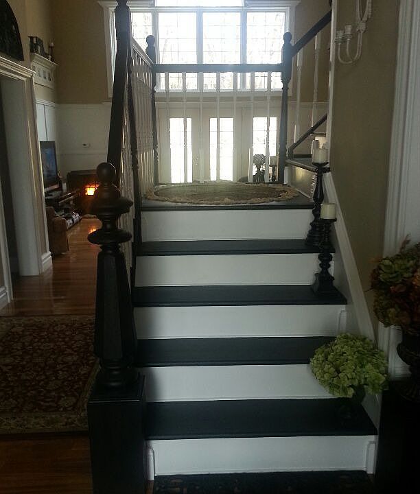 2nd image of 15 Pond View Dr
