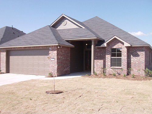 2nd image of 3821 Pickering Pass Dr