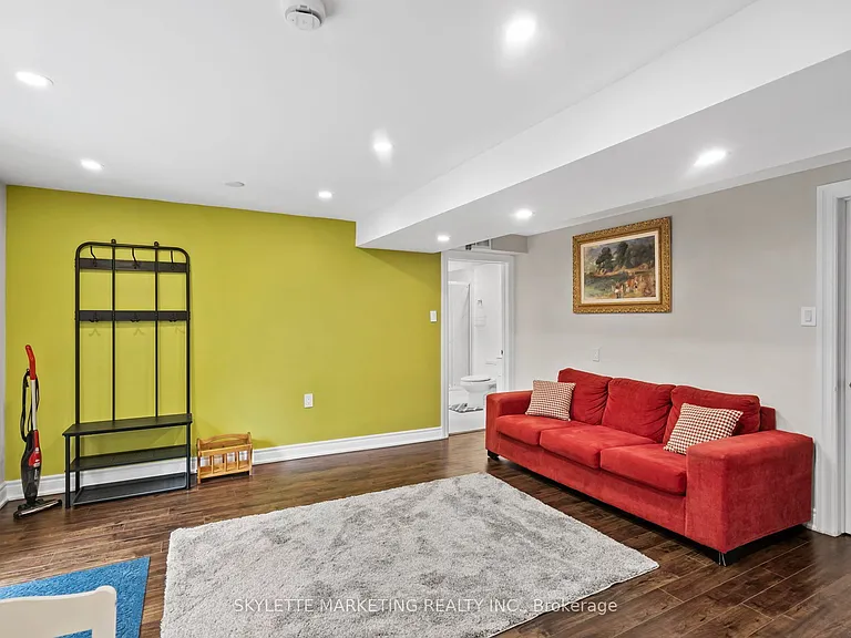 17 Sabrina Ct #BASEMENT — Photo 9