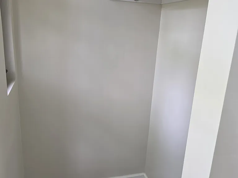 781 Seneca Ave #2 — Photo 2