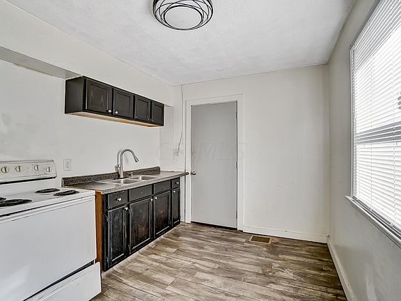 4th image of 920 Alton Ave