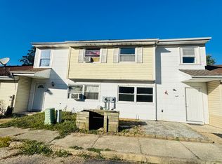 8 Potomac Ave, Barnegat, NJ 08005