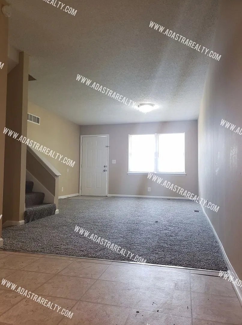 120 S Julia St, Olathe, KS 66061 — Photo 4