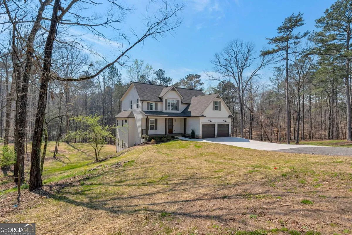5 bed, 3.5 bath, $9,995 — Photo 2