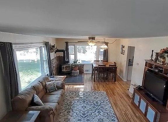 3rd image of 205 E Alturas Ave