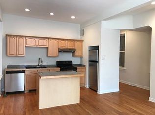 718 N Ada St #1FRONT, Chicago, IL 60642