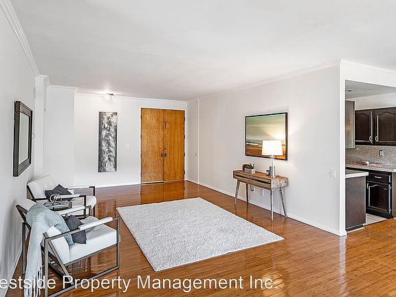 2nd image of 612 S Barrington Ave APT 210