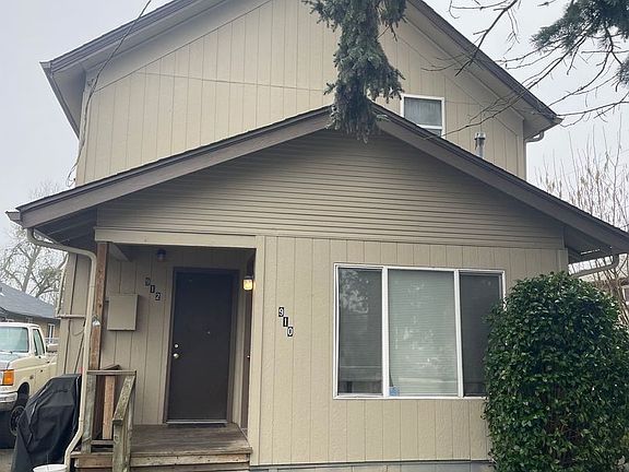 5th image of 910 912 Park Ave NE #910