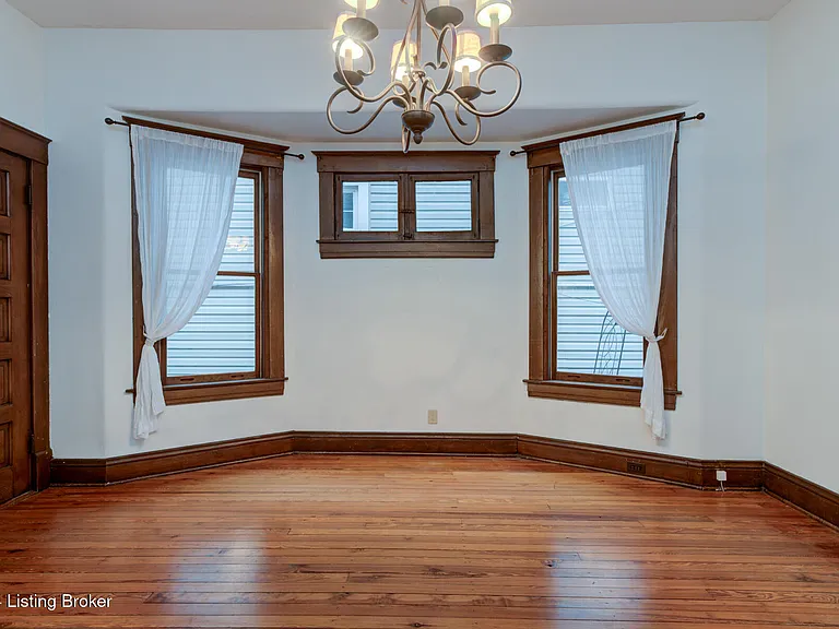 115 N Birchwood Ave — Photo 10