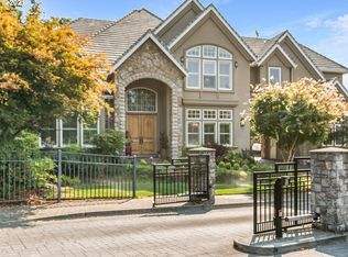 757 NE Brennan Ln, Hillsboro, OR