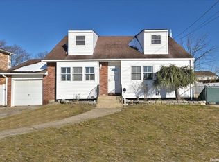 635 Sherman Ave, East Meadow, NY 11554