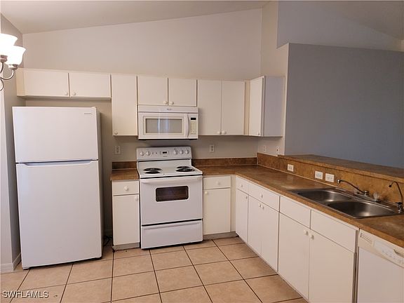 3rd image of 3209 38th St W
