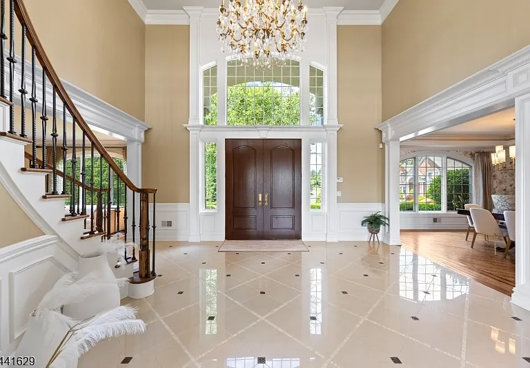15 Adams Way — Photo 3