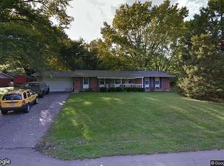 2451 Periwinkle Dr, Bellbrook, OH 45305