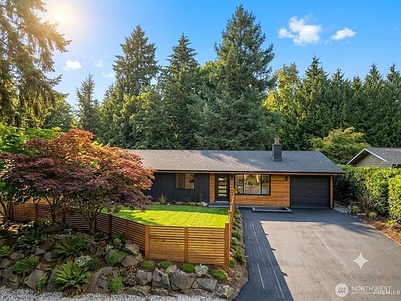 3rd image of 12631 94th Avenue NE