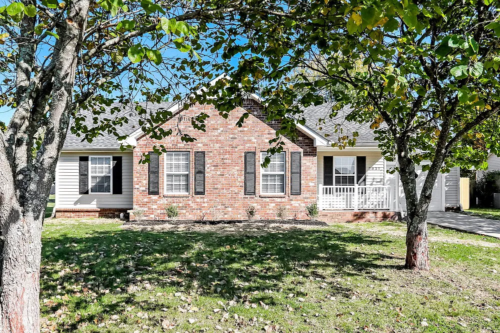 3 bed, 2.0 bath, 1266 sqft, $2,780 — Photo 1