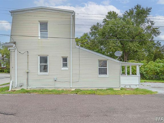 3rd image of 8 N 16th St