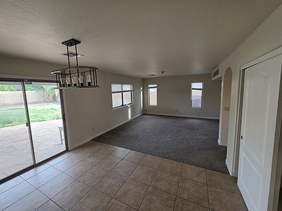 4th image of 563 E Angeline Ave