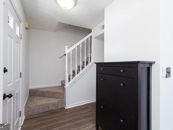 5th image of 4091 E Meadow Dr