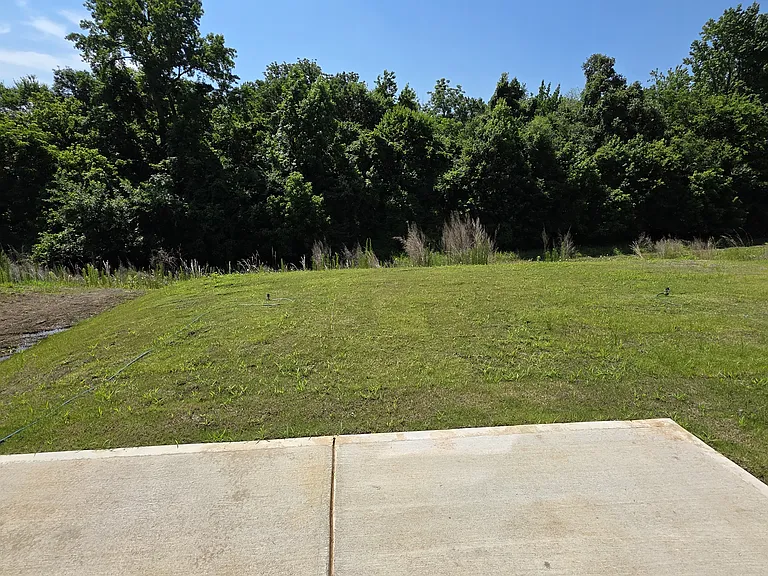 1600 Secrest Commons Dr — Photo 28