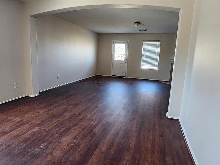 315 Sunset Colony Dr — Photo 9
