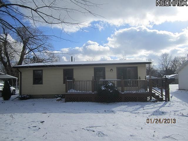 1st image of 733 Stanford Ave