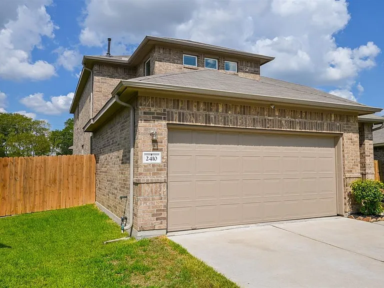 2410 Summers Glen Ct — Photo 2