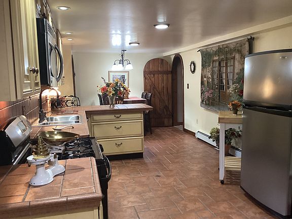 2nd image of 277 N Highland Ave #Ll