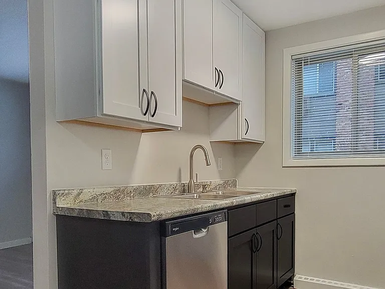 Moore Lake Apartments — Photo 5